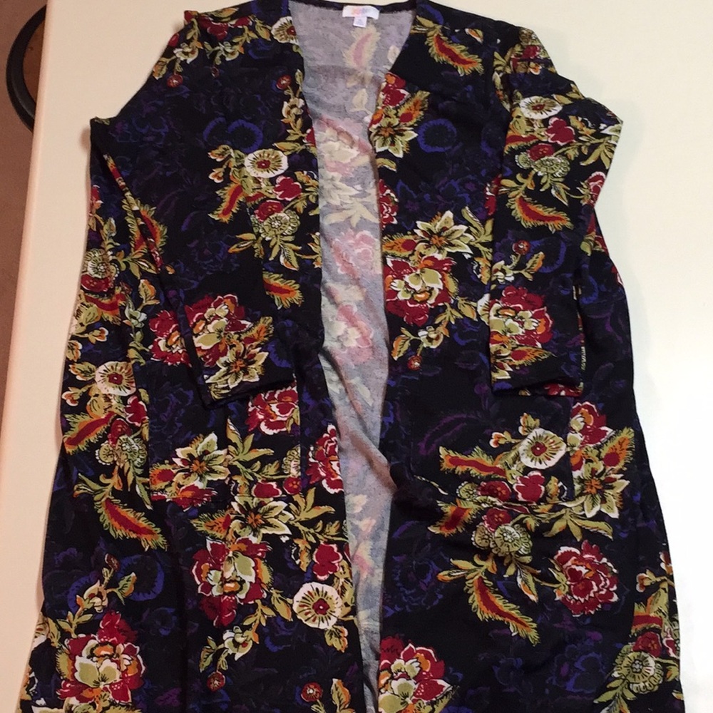 LuLaRoe Sarah Cardigan 💕